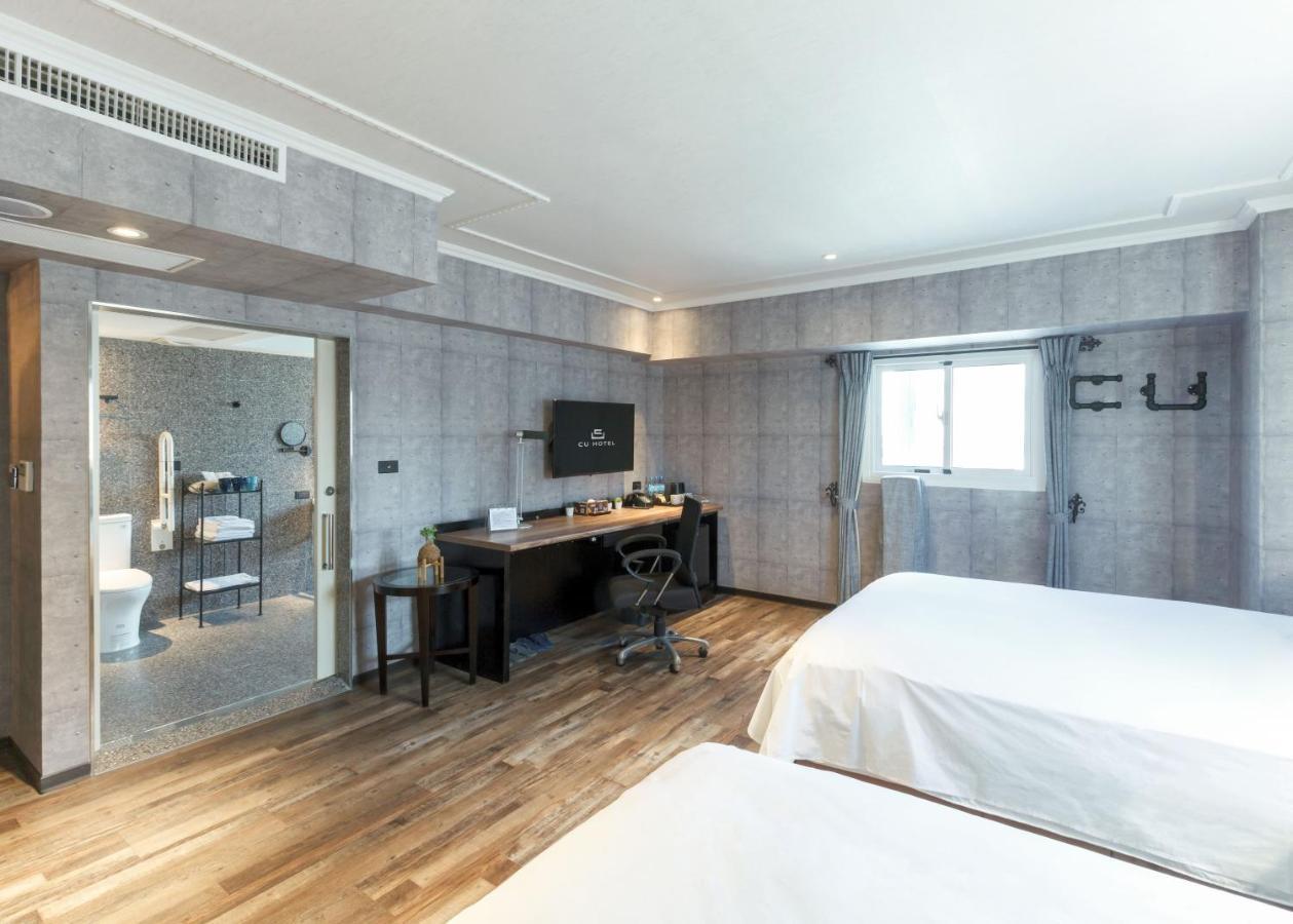 CU Hotel Kaohsiung Bagian luar foto
