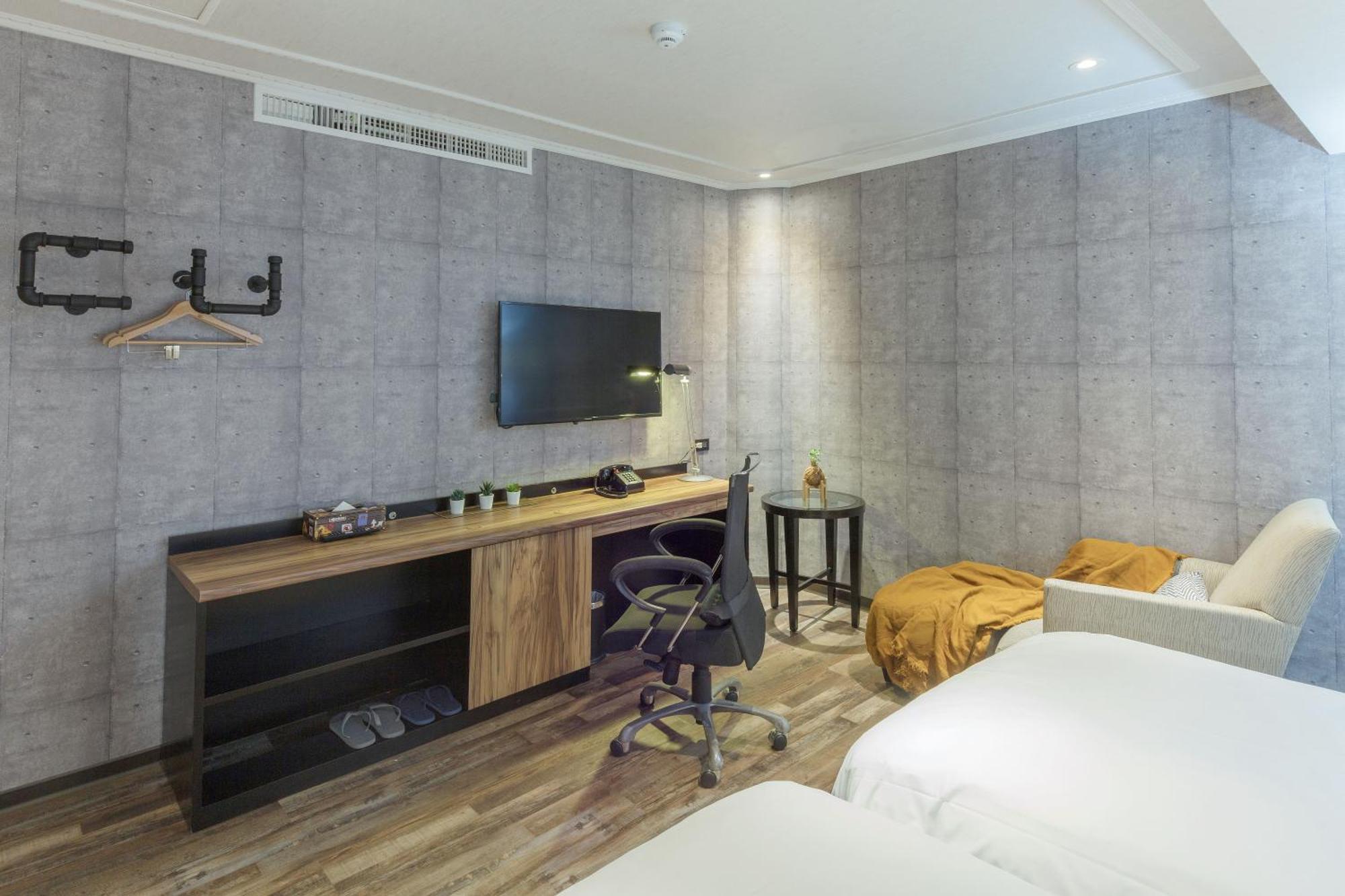 CU Hotel Kaohsiung Bagian luar foto